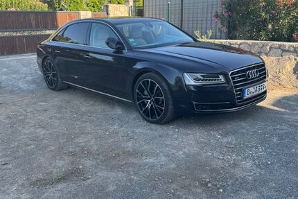 Audi A8 309.000 km 19.500 € Berlin 10967