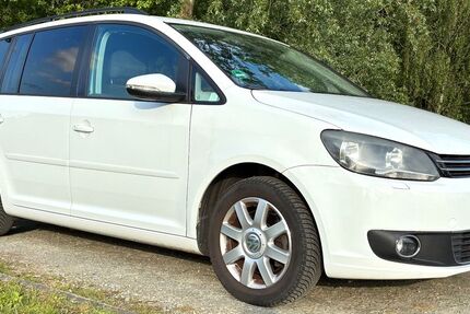 VW Touran 191.000 km 8.990 &euro; Bremen 28197