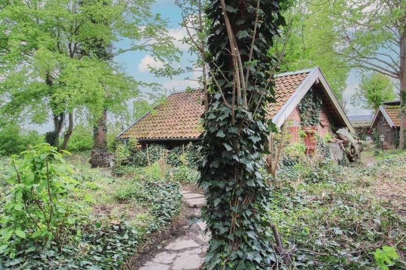 Haus zum Kaufen in Peine 149.000 € 170.28 m²