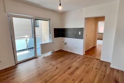 Wohnung Lampertheim - 3 Zimmer, 75 m&sup2;, 1.200&euro; | Angebot:25992401