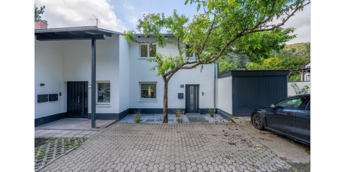 Sanierte 3,5-ZKB-Erdgeschosswohnung mit Balkon und Garten 3 zimmer