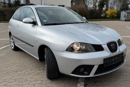 Seat Ibiza 125.000 km 3.200 &euro; Hille 32479