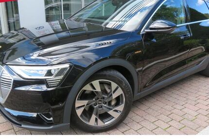 Audi e-tron 82.845 km 29.880 &euro; Marsberg 34431