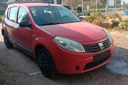 Dacia Sandero 250.000 km 699 &euro; Düsseldorf 40233