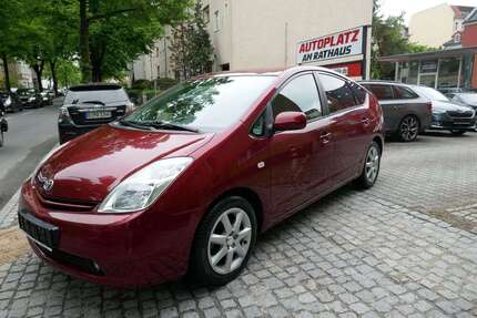 Toyota Prius 71.095 km 8.950 &euro; Berlin 12105