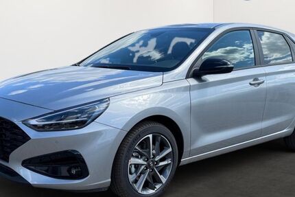 Hyundai i30 2.000 km 26.990 &euro; Laubach 35321