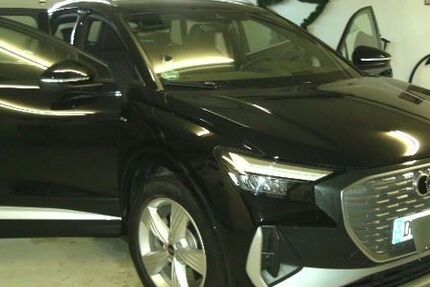 Audi Q4 e-tron 15.500 km 36.850 &euro; Holzheim 89438