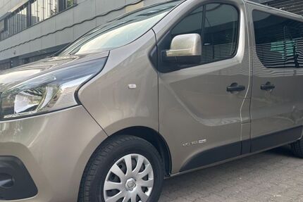Renault Trafic 146.498 km 15.480 &euro; Berlin 13353