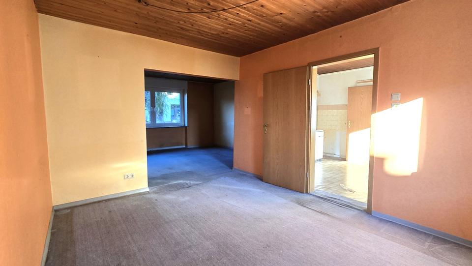 Reihenhaus Saarbrücken Dudweiler - 5 Zimmer, 110 m&sup2;, 85.000&euro; | Angebot:26780235