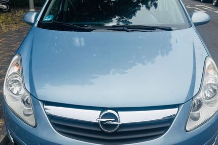 Opel Corsa 66.000 km 4.100 &euro; Offenbach a.M 63069