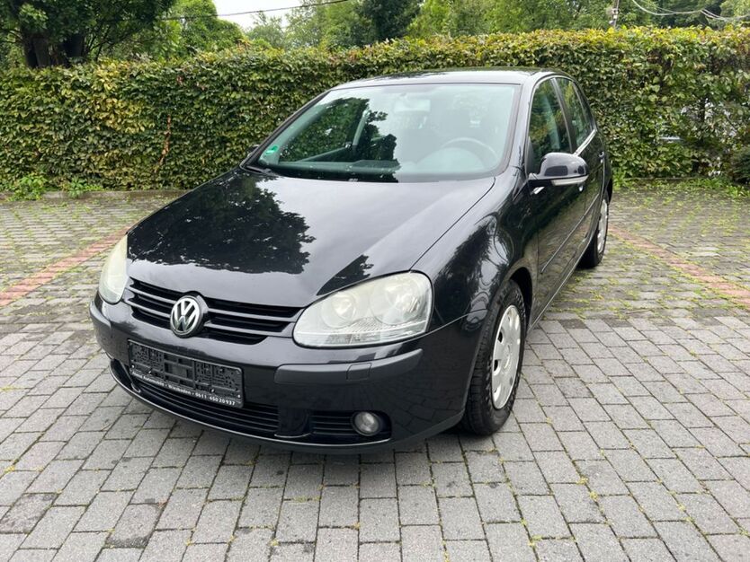 VW Golf 133.300 km 2.700 € Wiesbaden 65197