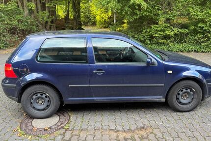 VW Golf 87.750 km 850 &euro; Grebenau 36323