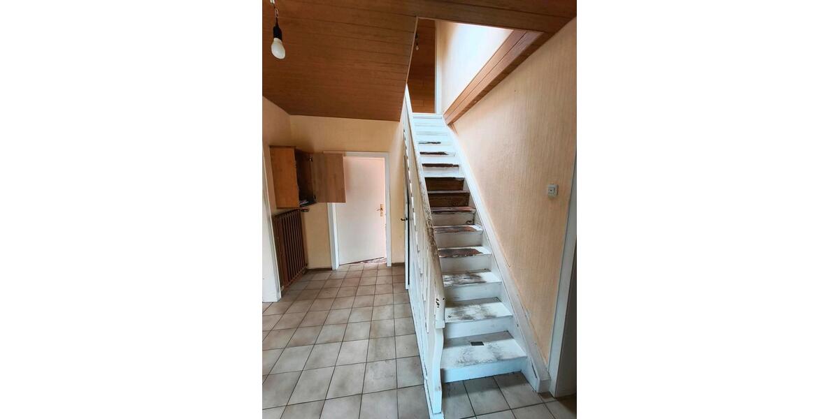 Doppelhaushälfte Bad Salzuflen - 4 Zimmer, 95 m&sup2;, 1.200&euro; | Angebot:26322820