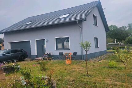 Haus Glauchau - 4 Zimmer, 150 m&sup2;, 480.000&euro; | Angebot:27428501