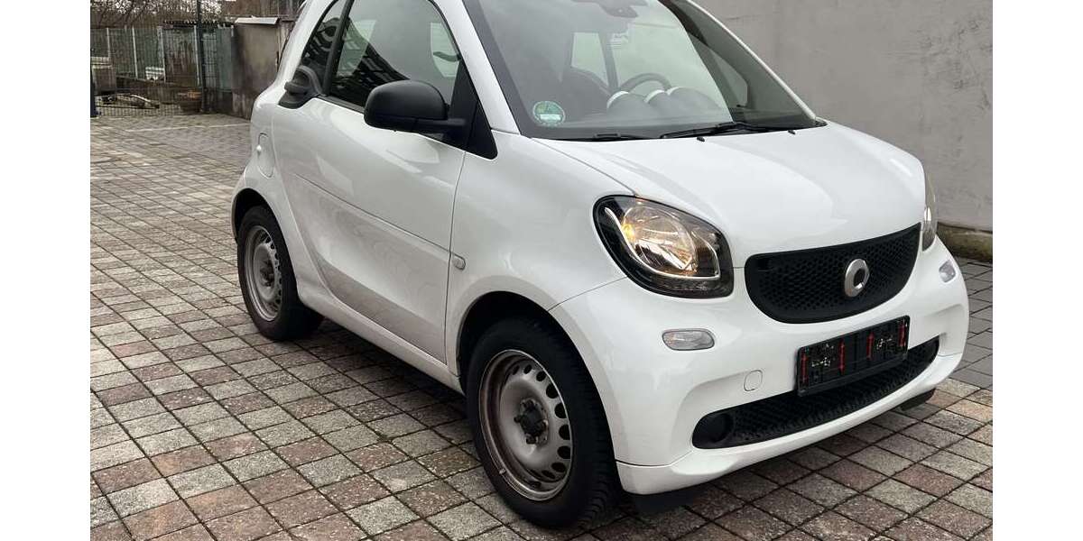 Smart forTwo 65.000 km 7.900 &euro; Au am Rhein 76474