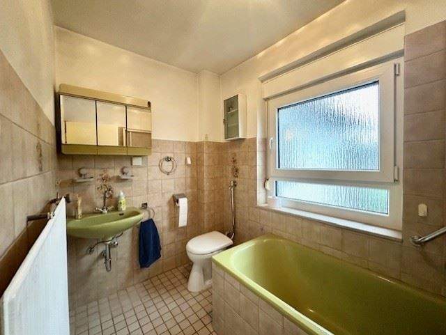 Mehrfamilienhaus, Wohnhaus Griesheim - 9 Zimmer, 193 m&sup2;, 645.000&euro; | Angebot:25737467