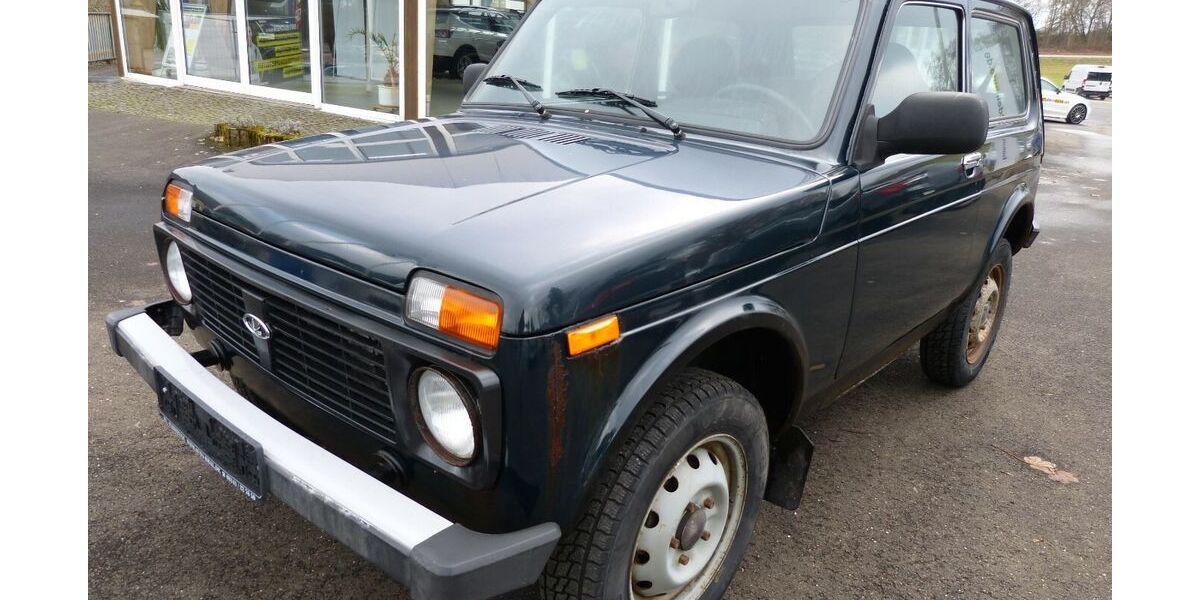 Lada Niva 42.035 km 3.999 &euro; Oberviechtach 92526