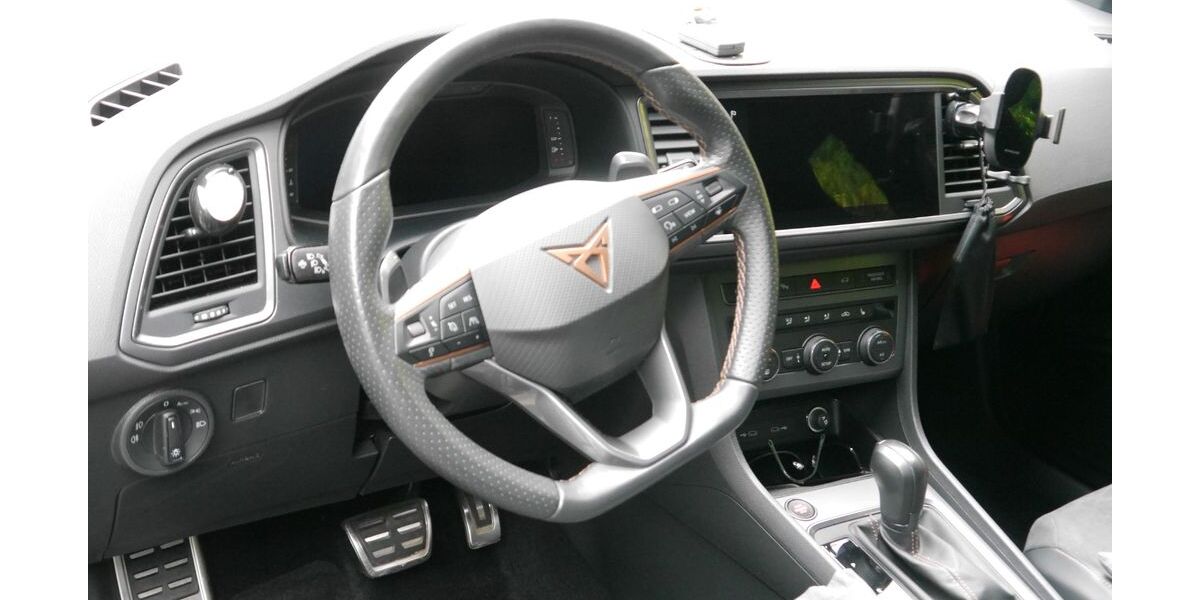 Cupra Ateca 34.000 km 29.200 &euro; Burghausen 84489
