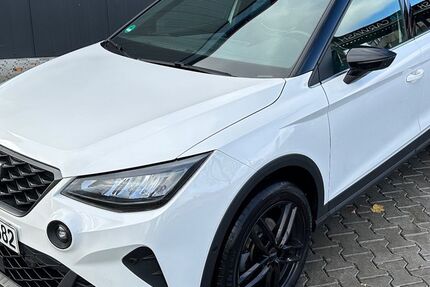 Seat Arona 28.000 km 17.899 &euro; Wiesbaden 65207