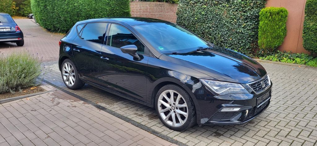Seat Leon 91.151 km 15.000 € Dinslaken 46535