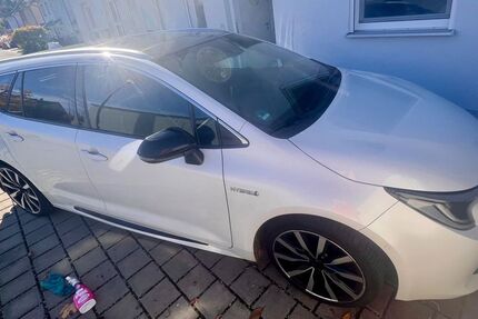 Toyota Corolla 80.000 km 22.990 &euro; Emmering 82275