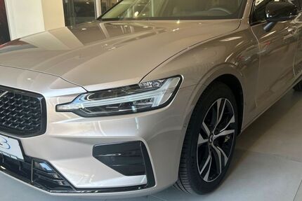 Volvo V60 15.010 km 39.490 &euro; Landshut 84030