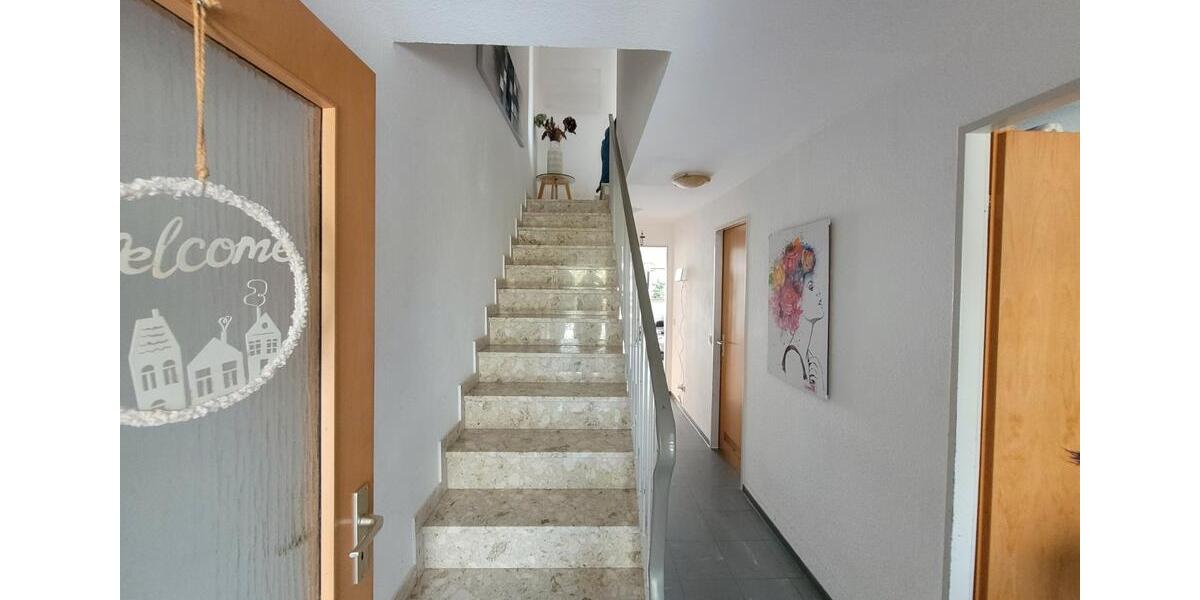 Etagenwohnung Lauterbach (Hessen) - 3 Zimmer, 71 m&sup2;, 550&euro; | Angebot:26199562