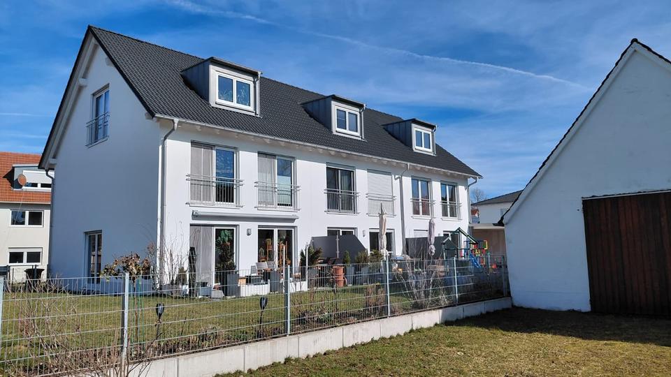 Reihenhaus Großaitingen - 5 Zimmer, 140 m&sup2;, 1.750&euro; | Angebot:25408447