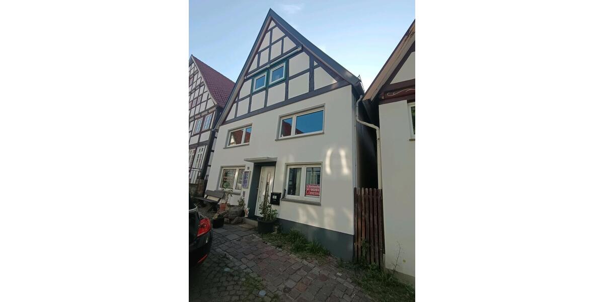 Einfamilienhaus Blomberg - 7 Zimmer, 160 m&sup2;, 99.000&euro; | Angebot:26725389