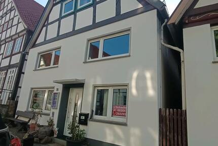 Haus Blomberg - 7 Zimmer, 160 m&sup2;, 99.000&euro; | Angebot:26725389