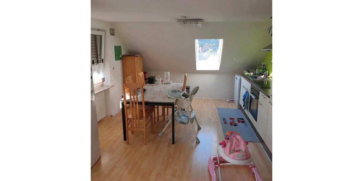 Dachgeschoßwohnung Poppenhausen (Wasserkuppe) - 1 Zimmer, 60 m&sup2;, 360&euro; | Angebot:26019517