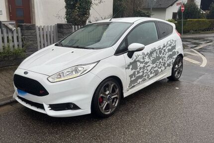 Ford Fiesta 116.900 km 9.000 &euro; Mainz 55130