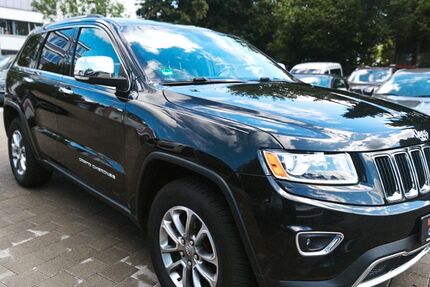 Jeep Grand Cherokee 96.395 km 11.999 &euro; Fellbach 70736