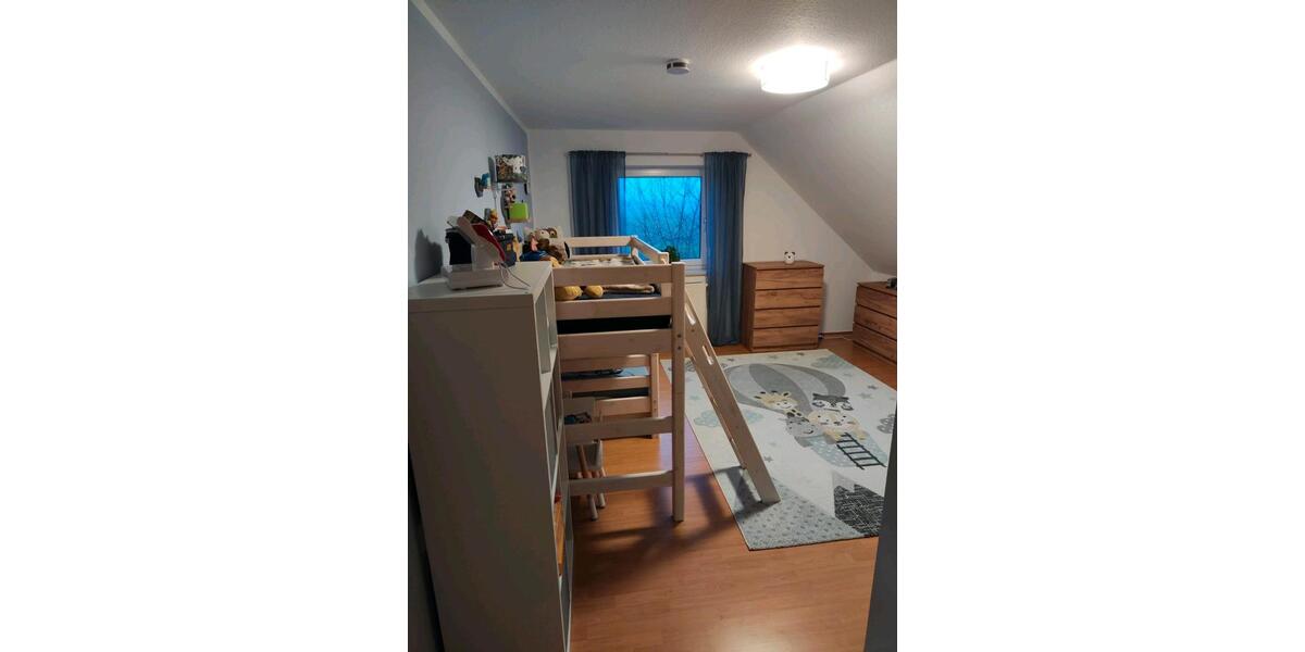 Etagenwohnung Rettenbach - 3.5 Zimmer, 130 m&sup2;, 1.090&euro; | Angebot:24244747