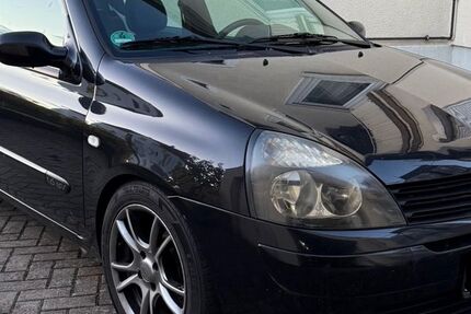 Renault Clio 212.000 km 999 € Ehingen 89584