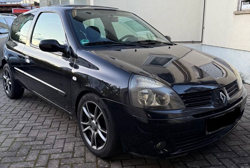 Renault Clio 212.000 km 999 € Ehingen 89584