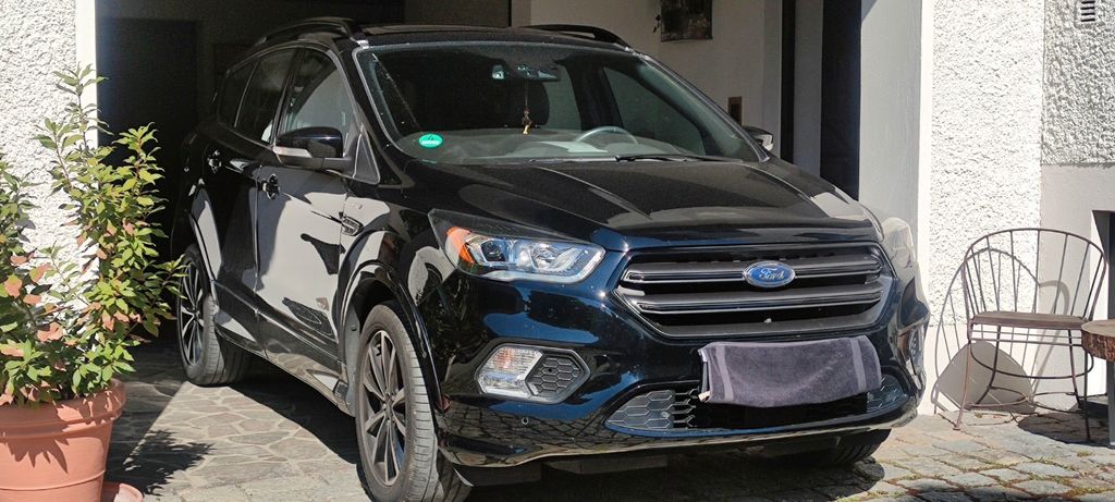Ford Kuga 52.000 km 15.900 &euro; Bad Abbach 93077