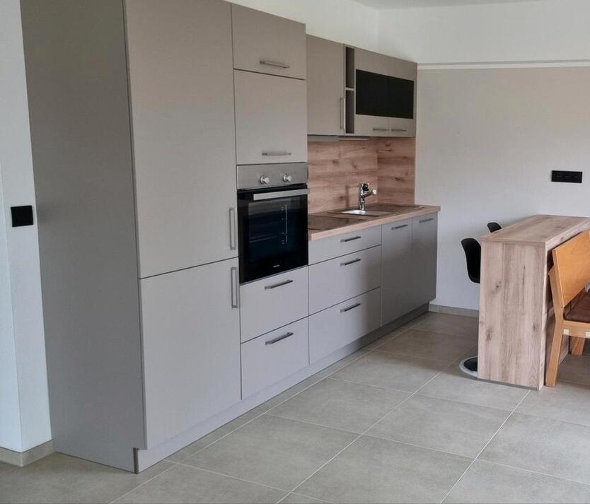 Ferienwohnung Erstbezug ideal für Wochenendheimfahrer zimmer