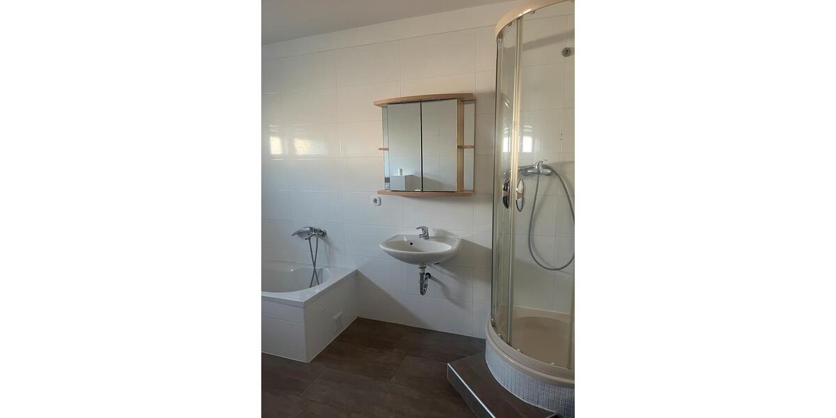 Erdgeschoßwohnung Speicher - 3 Zimmer, 80 m&sup2;, 990&euro; | Angebot:26407018