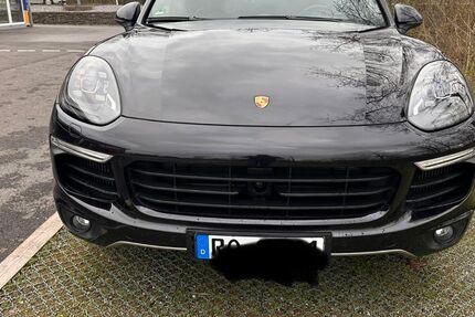 Porsche Cayenne 86.000 km 72.000 &euro; Rosenheim 83026