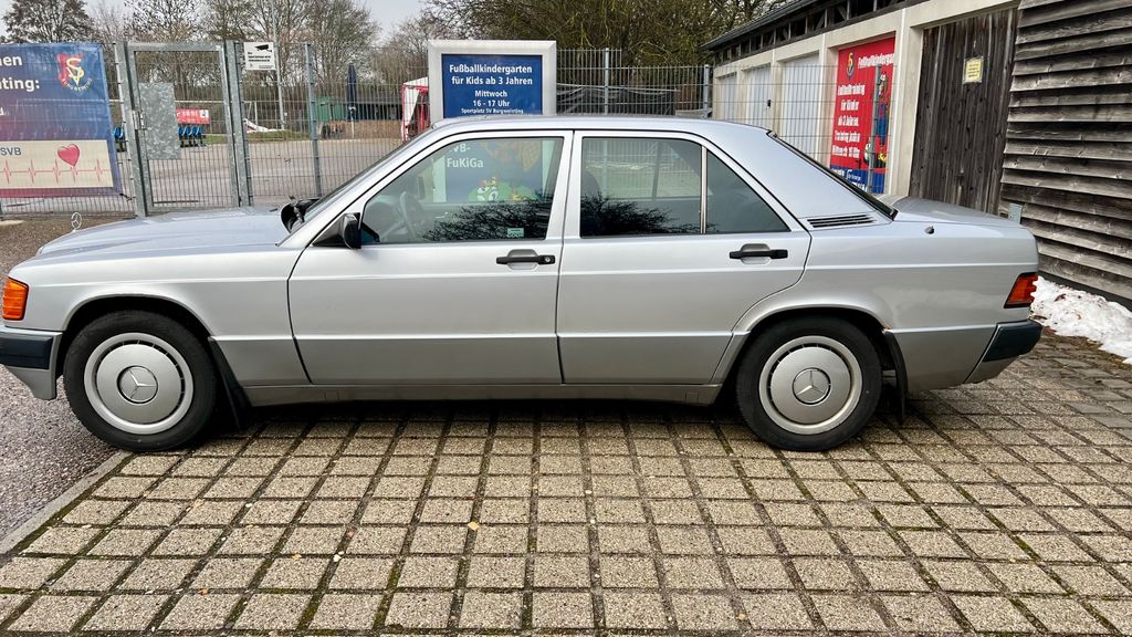 Mercedes-Benz 190 162.000 km 7.300 &euro; Regensburg 93055