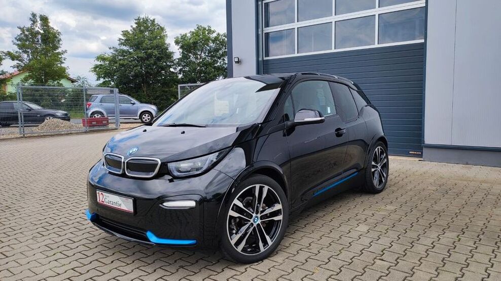 i3