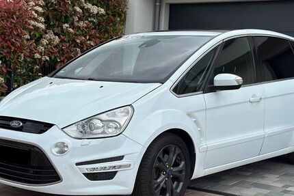 Ford S-Max 320.000 km 4.900 &euro; Bad Nauheim 61231