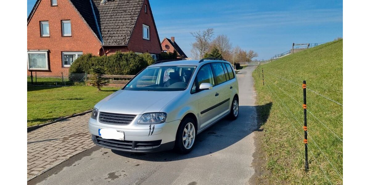 VW Touran 122.000 km 4.299 &euro; Wilhelmshaven 26388