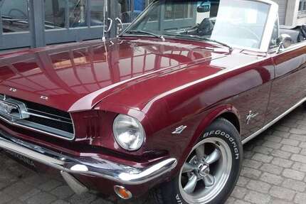 Ford Mustang 33.033 km 42.800 &euro; Hamburg 22179