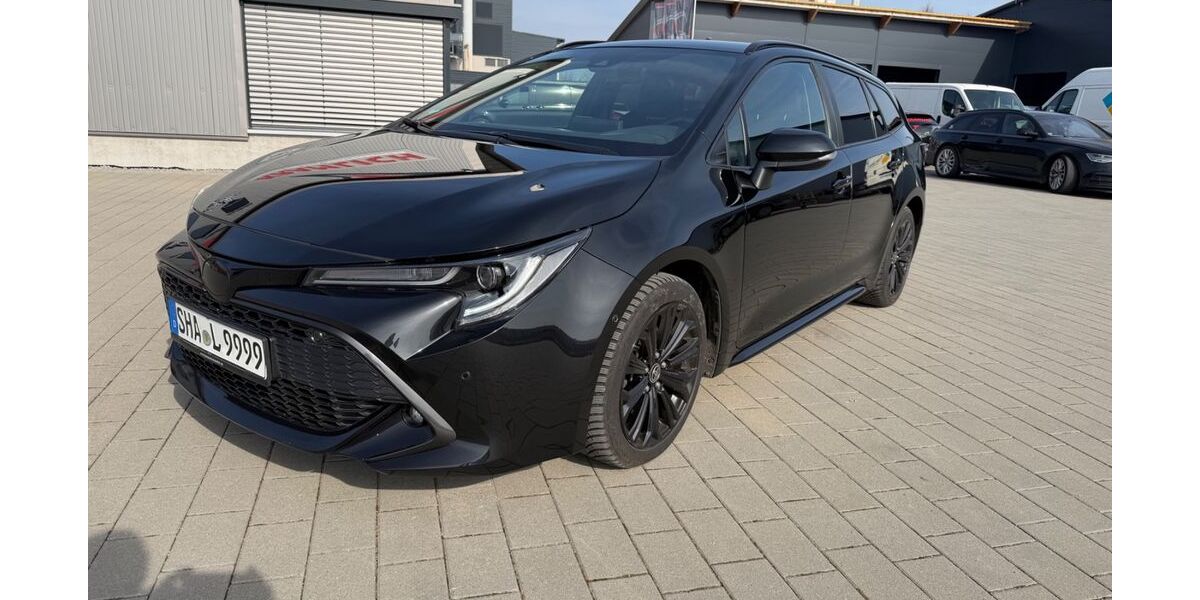 Toyota Corolla 47.500 km 23.900 &euro; Schwäbisch Hall 74523