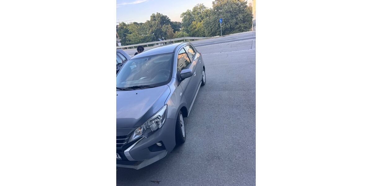 Mitsubishi Space Star 4.460 km 11.900 &euro; Tittling 94104
