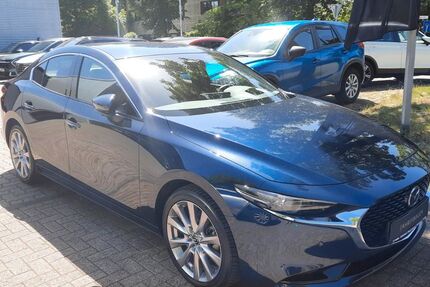 Mazda 3 21.215 km 23.555 &euro; Hollenstedt 21279