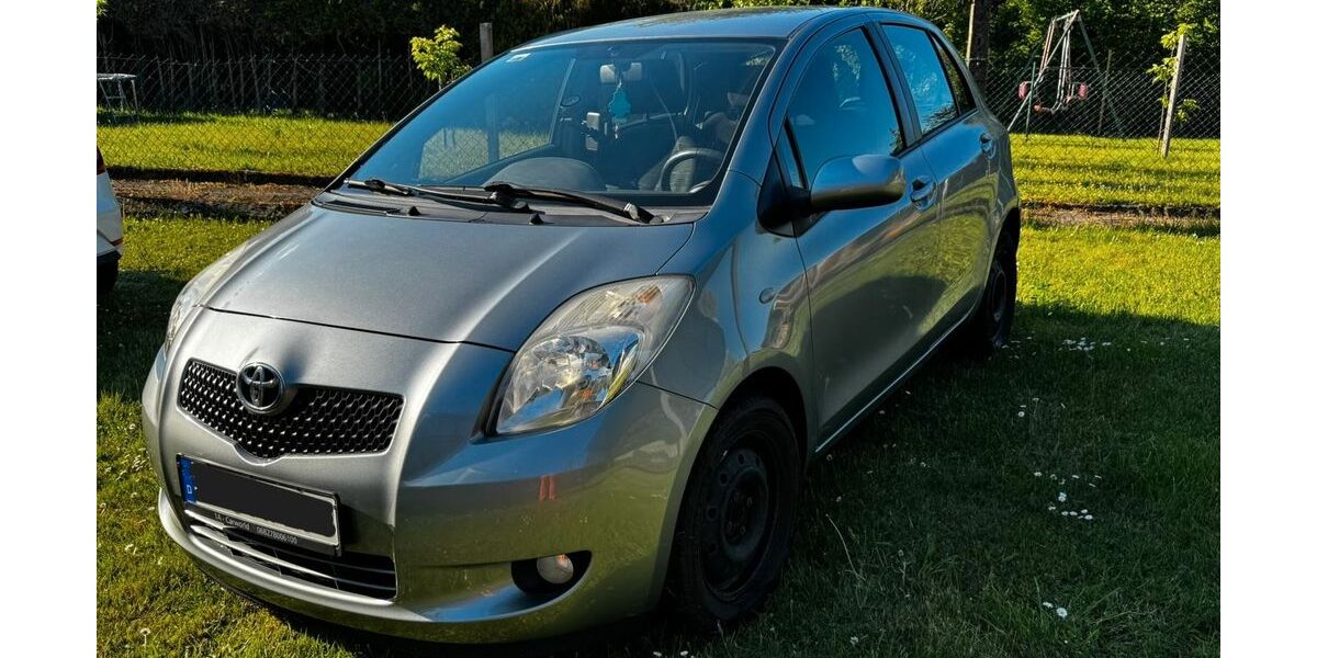 Toyota Yaris 147.799 km 3.000 &euro; Bruchmühlbach-Miesau 66892