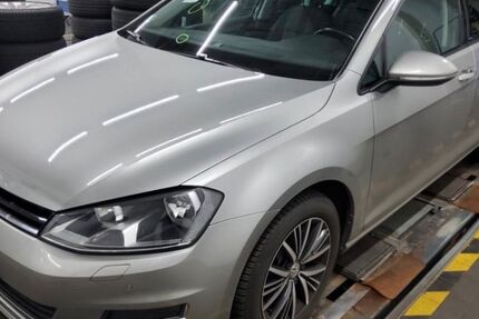 VW Golf 136.000 km 11.590 &euro; Goslar 38640